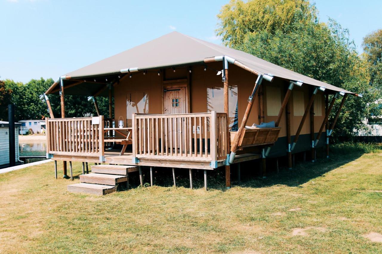 Luxury Lake Lodge Alphen  Экстерьер фото