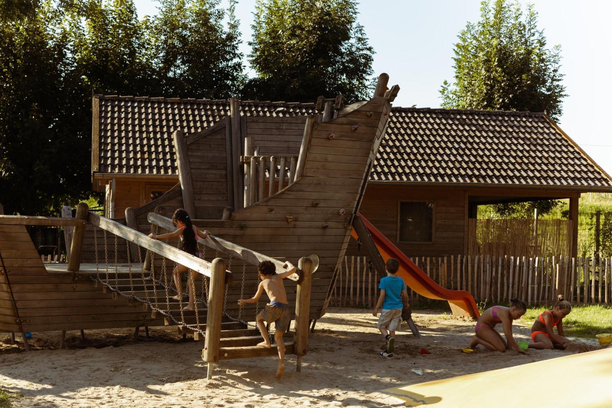 Luxury Lake Lodge Alphen  Экстерьер фото